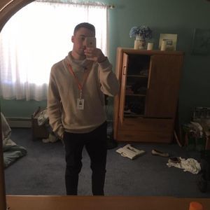 Meet your Posher, Nicholas